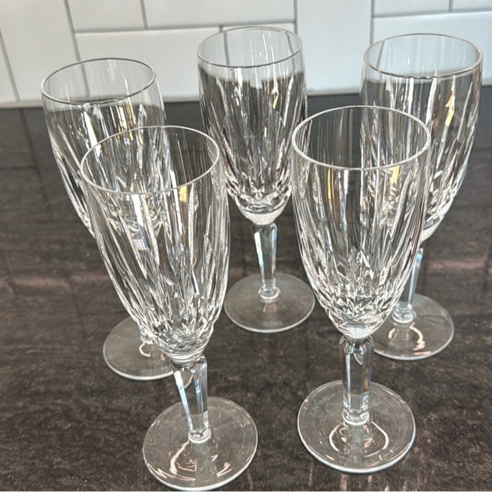 Set of 5 flutes, gorgeous Waterford Crystal